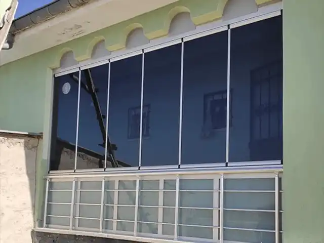 güneysınırda vermiş olduğmuz cam balkon hizmetinin dış cepheden görseli